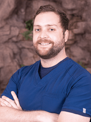 Dr. Andrés Flores. Ortodoncia y Ortopedia Dentomaxilofacial – Invisalign