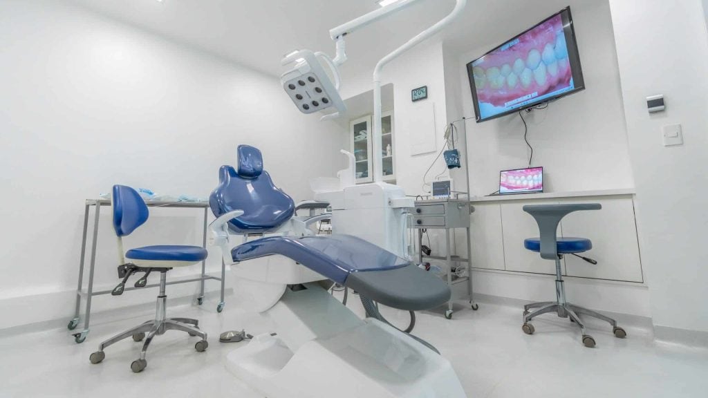 Pabellón de Zenclinic Dental en Av. La Dehesa 440, oficina 303