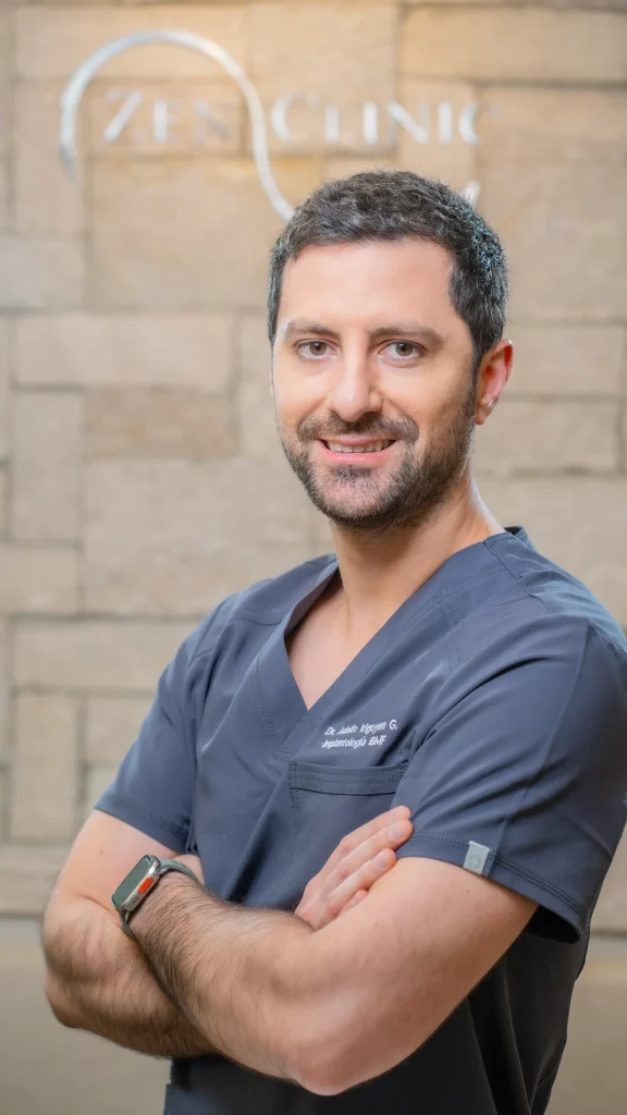 Dr. Adolfo Irigoyen, especialista en implantología bucomaxilofacial, Zenclinic Dental